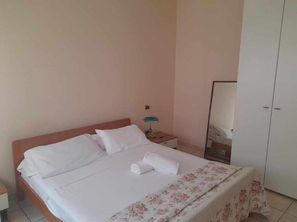 Giulietta Apartments City Centre Верона Экстерьер фото